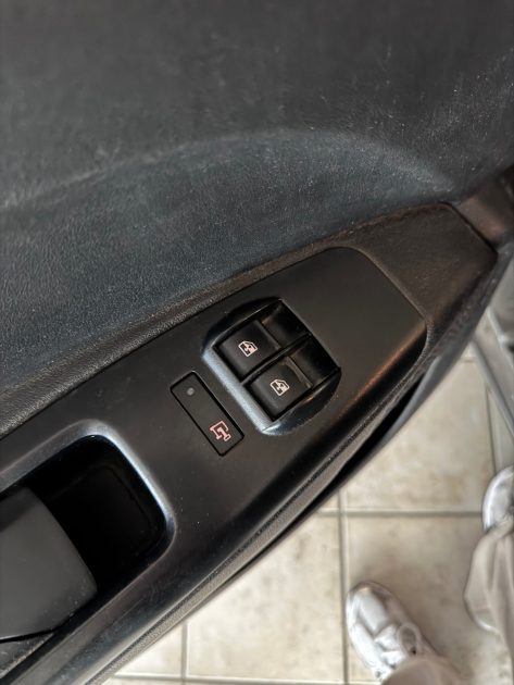 Fiat Doblo Cargo 1.6 Multijet 105 – 2015 – 3 places – Radar / Clim / GPS – Prêt à travailler 