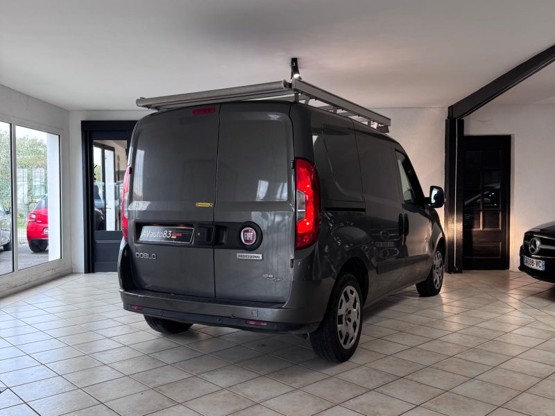 Fiat Doblo Cargo 1.6 Multijet 105 – 2015 – 3 places – Radar / Clim / GPS – Prêt à travailler 