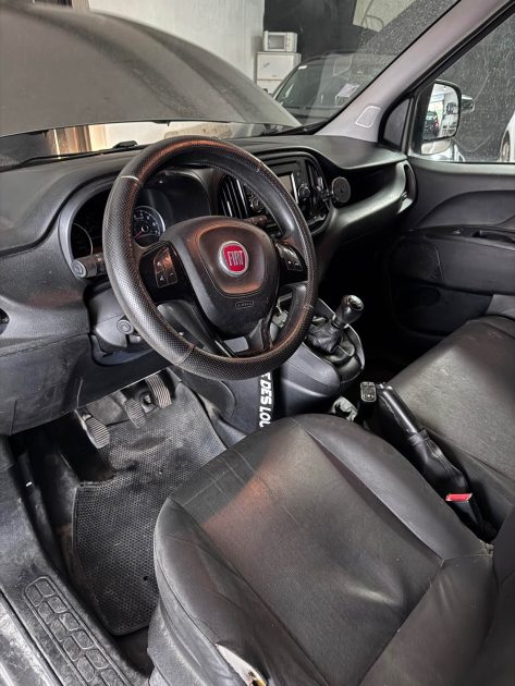 Fiat Doblo Cargo 1.6 Multijet 105 – 2015 – 3 places – Radar / Clim / GPS – Prêt à travailler 