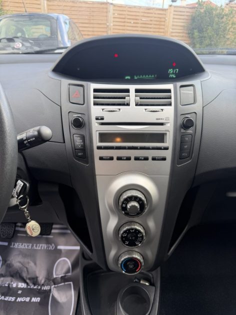 TOYOTA YARIS 1.3 VVT-I COOL 2008 - 80 500Kms - Distrib ok - Premier Main - SUIVIT TOYOTA