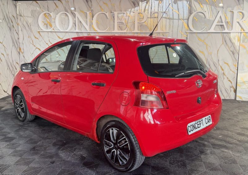 TOYOTA YARIS 1.3 VVT-I COOL 2008 - 80 500Kms - Distrib ok - Premier Main - SUIVIT TOYOTA