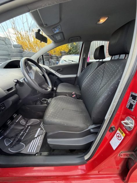 TOYOTA YARIS 1.3 VVT-I COOL 2008 - 80 500Kms - Distrib ok - Premier Main - SUIVIT TOYOTA