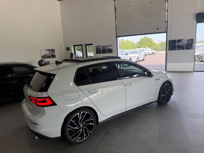 VOLKSWAGEN GOLF 8 GTi 2.0 TSI 245cv 14 000km / TOUT OPTION / TOIT OUVRANT / HARMAN KARDON