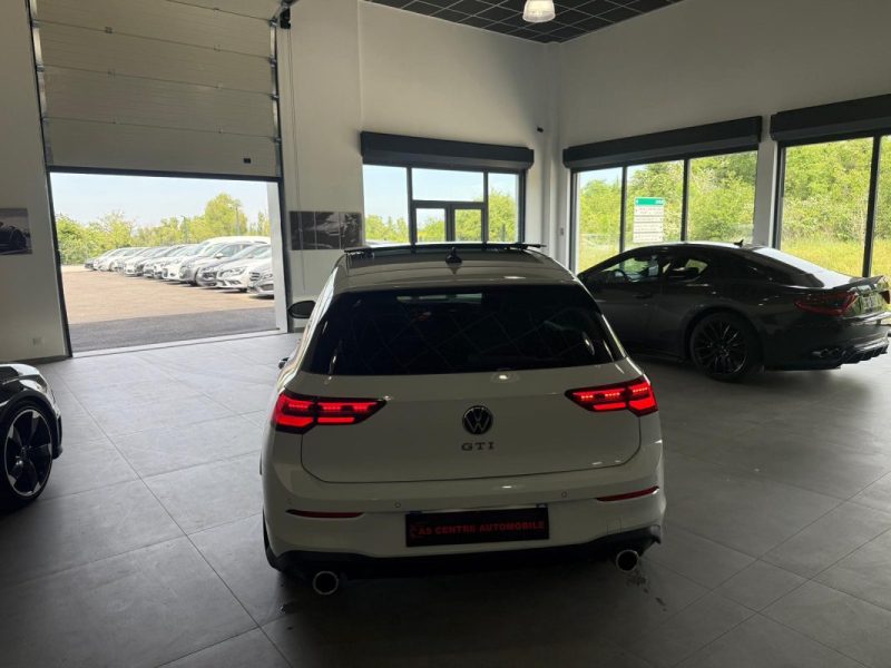 VOLKSWAGEN GOLF 8 GTi 2.0 TSI 245cv 14 000km / TOUT OPTION / TOIT OUVRANT / HARMAN KARDON