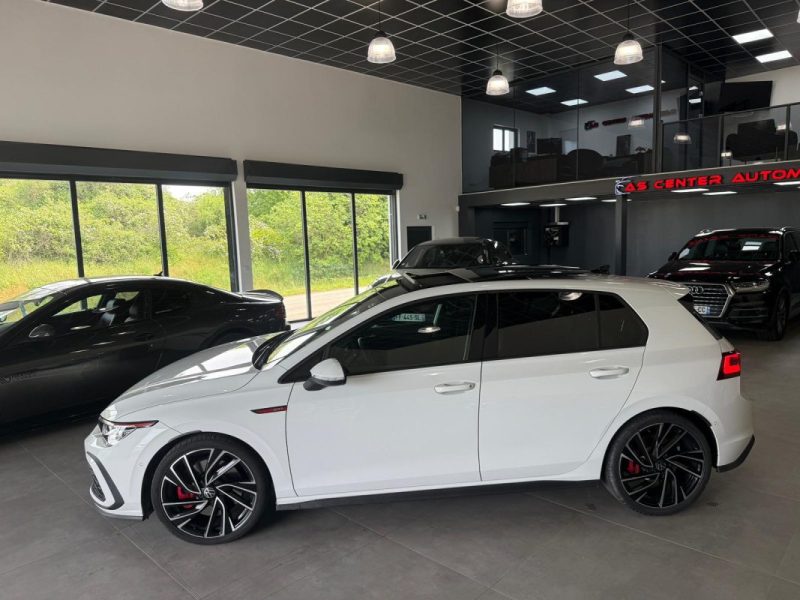VOLKSWAGEN GOLF 8 GTi 2.0 TSI 245cv 14 000km / TOUT OPTION / TOIT OUVRANT / HARMAN KARDON
