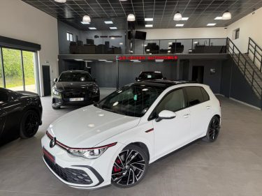 VOLKSWAGEN GOLF 8 GTi 2.0 TSI 245cv 14 000km / TOUT OPTION / TOIT OUVRANT / HARMAN KARDON