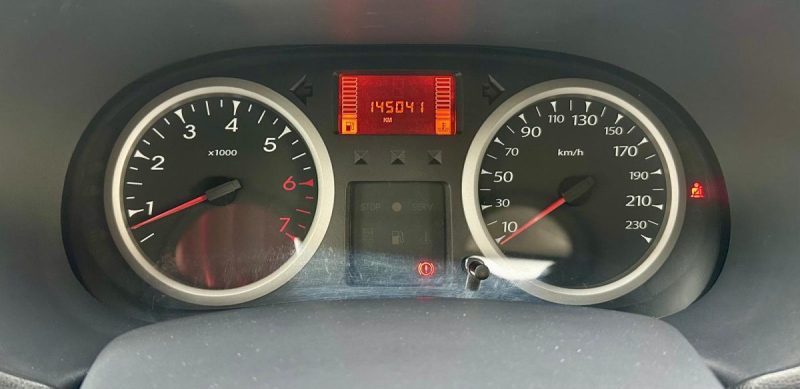 RENAULT CLIO II CAMPUS 1.2 16V 75 BYE BYE 