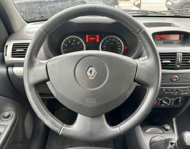 RENAULT CLIO II CAMPUS 1.2 16V 75 BYE BYE 