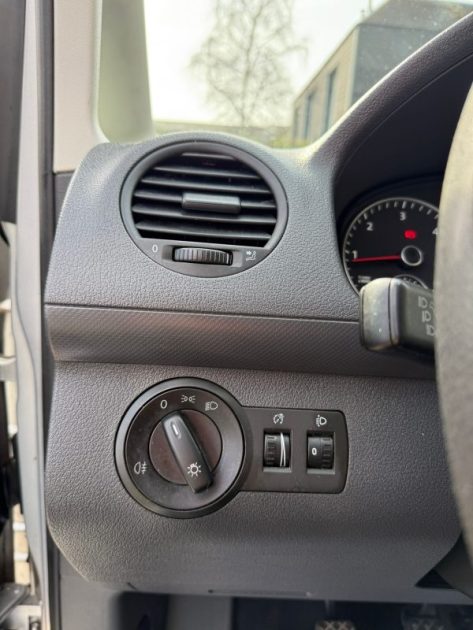 VOLKSWAGEN CADDY 1.6 TDi 102CV TRENDLINE BVM5