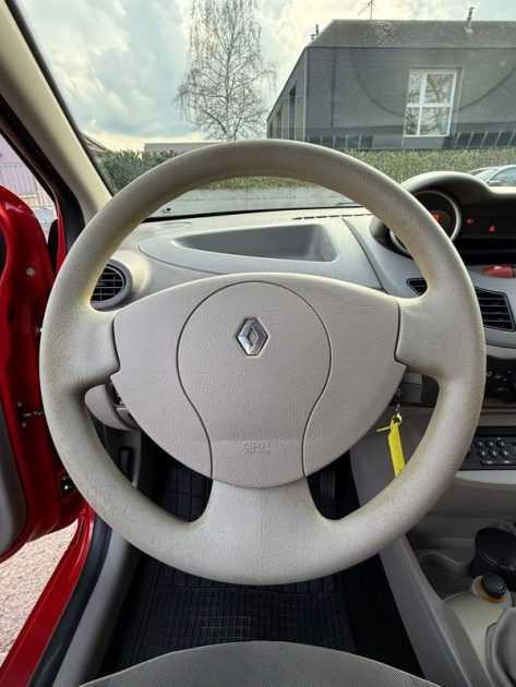 RENAULT TWINGO 1.2i 16V 75CV DYNAMIQUE 3P