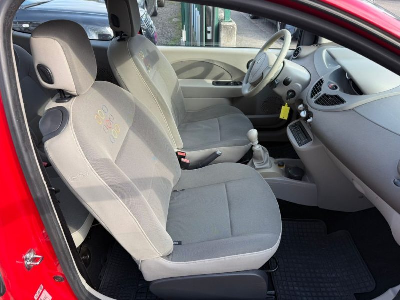 RENAULT TWINGO 1.2i 16V 75CV DYNAMIQUE 3P