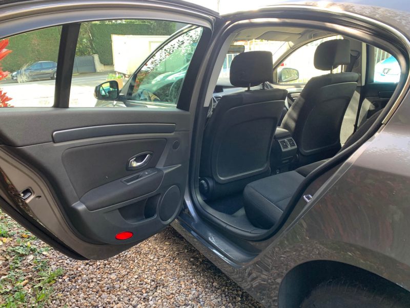 RENAULT LAGUNAIII 1.5 DCI 110 EXPRESSION 2009
