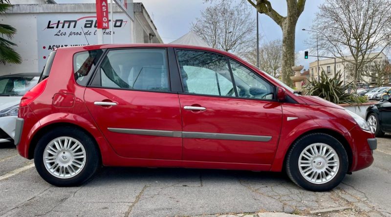 RENAULT SCENIC II 2.0 16V PRIVILEGE 