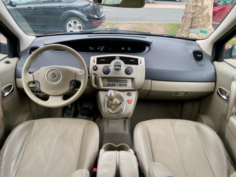 RENAULT SCENIC II 2.0 16V PRIVILEGE 