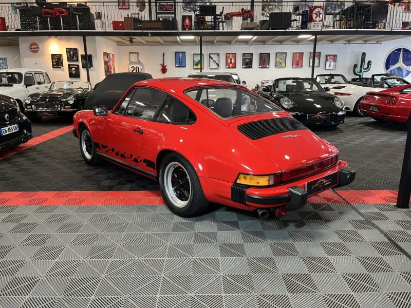 PORSCHE 911 SC 1983
