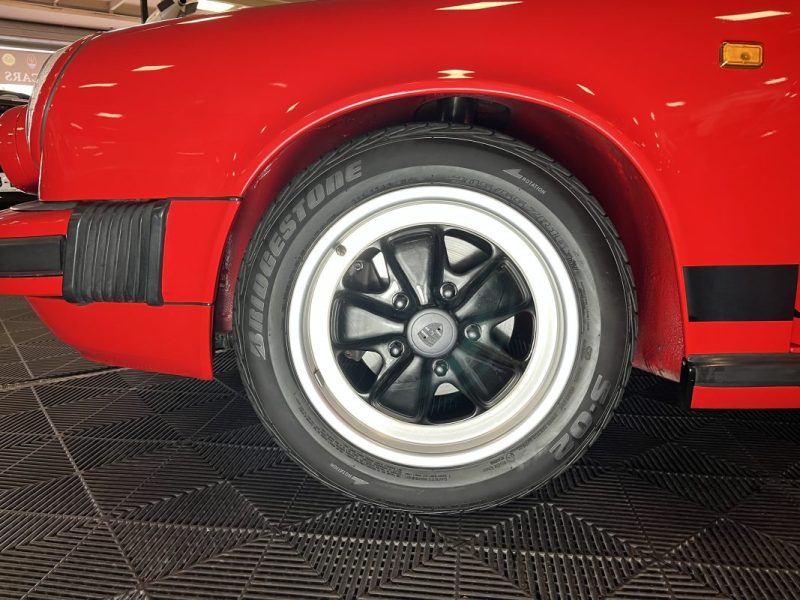 PORSCHE 911 SC 1983