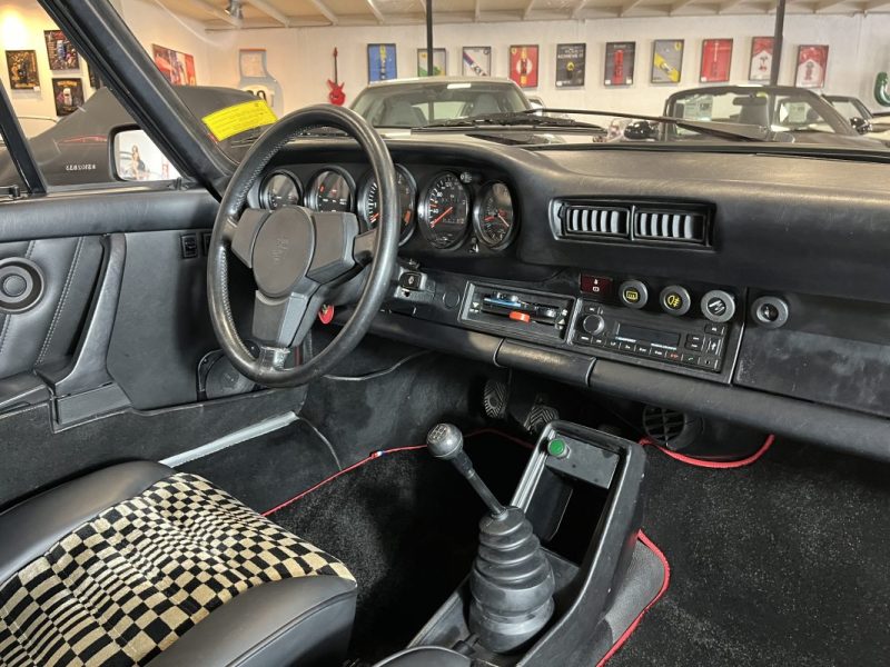 PORSCHE 911 SC 1983