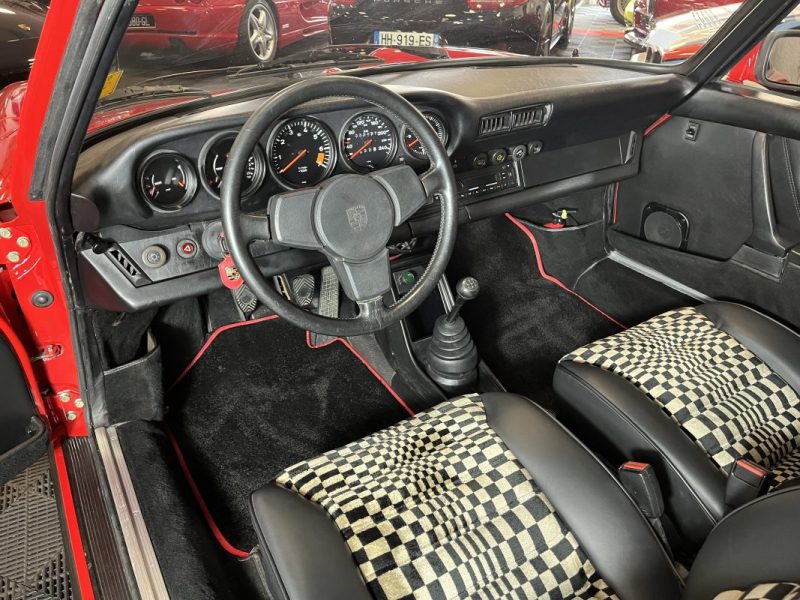 PORSCHE 911 SC 1983