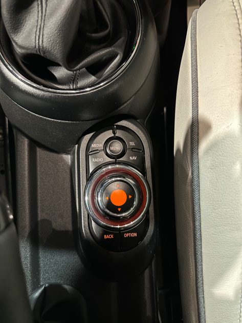 MINI MINI (F55) HATCH 5P COOPER 136 CH TOIT PANORAMIQUE