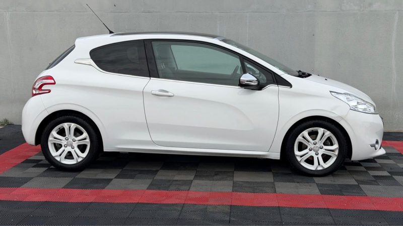 PEUGEOT 208  1.6 VTI 120 CV ALLURE  2012