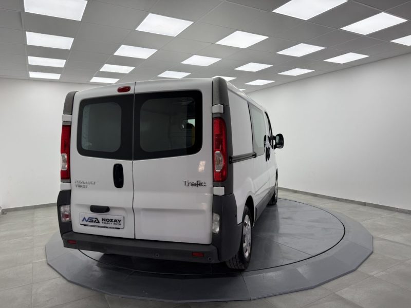 RENAULT TRAFIC GENERIQUE L1H1 2.0DCI 90cv 