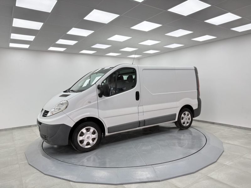 RENAULT TRAFIC GENERIQUE L1H1 2.0DCI 90cv 