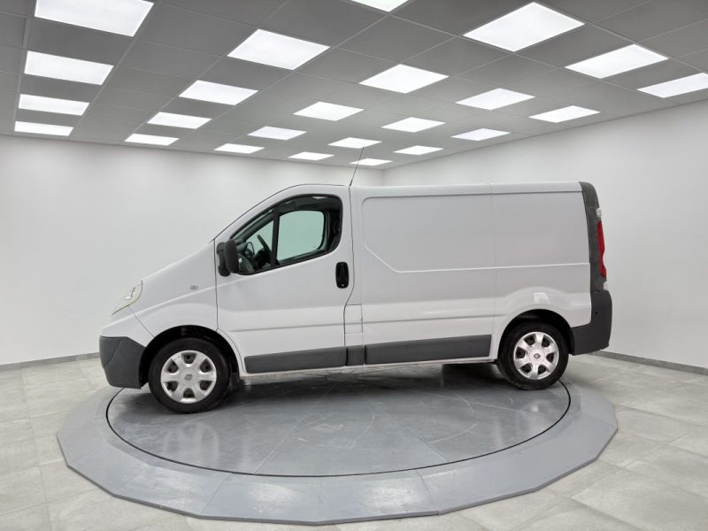 RENAULT TRAFIC GENERIQUE L1H1 2.0DCI 90cv 