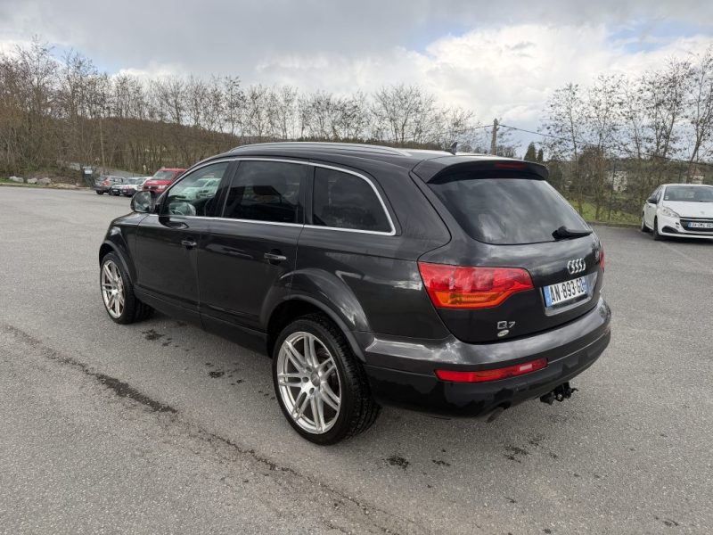 AUDI Q7 V6 3.0 TDI 240 AMBIENTE 7P 2010