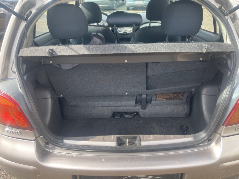 TOYOTA YARIS 75 D-4D TERRA 5P 223MKM