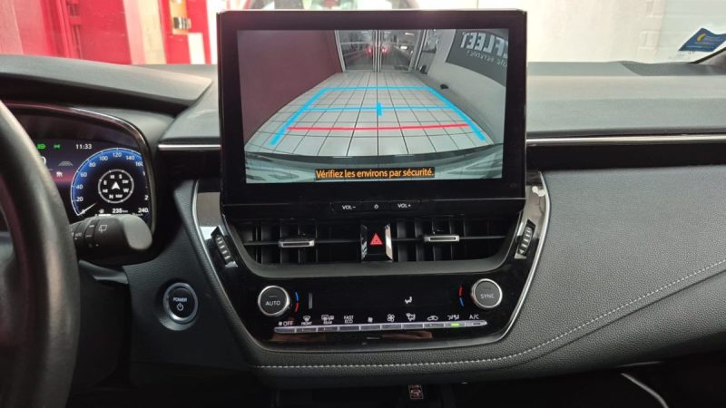TOYOTA COROLLA TOURING SPORTS 140cv DYNAMIC BUSINESS/1 ERE MAIN/TVA RECUPERABLE