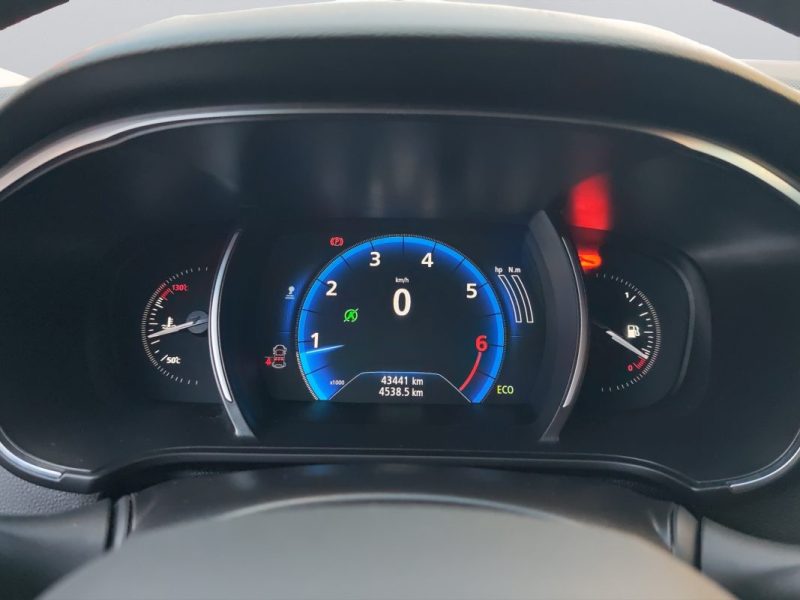 RENAULT MEGANE IV 1.2 TCE 130 ENERGY ZEN 