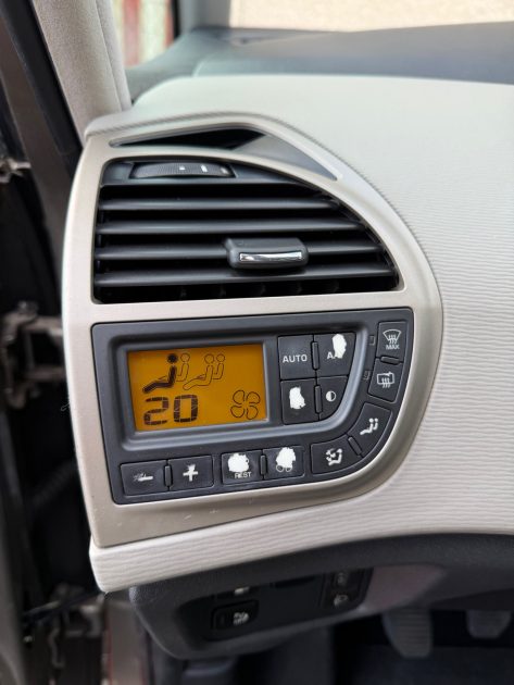 CITROEN C4 PICASSO 1.6 HDI 110 PACK AMBIANCE - ATTELAGE - CARPLAY 