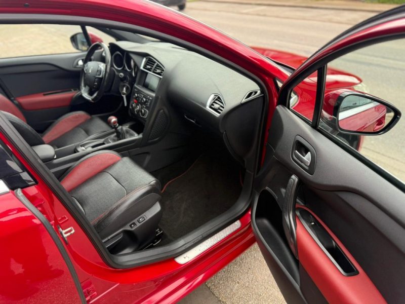 Citroën DS4 2.0 HDi 160Ch Sport Chic