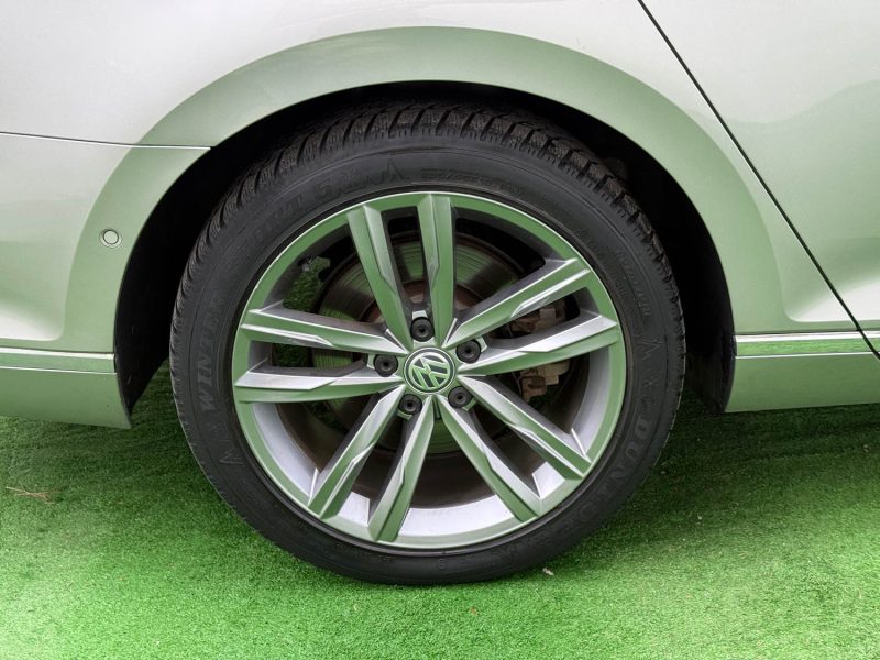 VOLKSWAGEN PASSAT BREAK 2.0 TDI 4MOTION 240CV CARAT EDITION GARANTIE 12 MOIS  