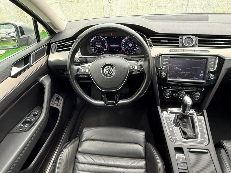 VOLKSWAGEN PASSAT BREAK 2.0 TDI 4MOTION 240CV CARAT EDITION GARANTIE 12 MOIS  