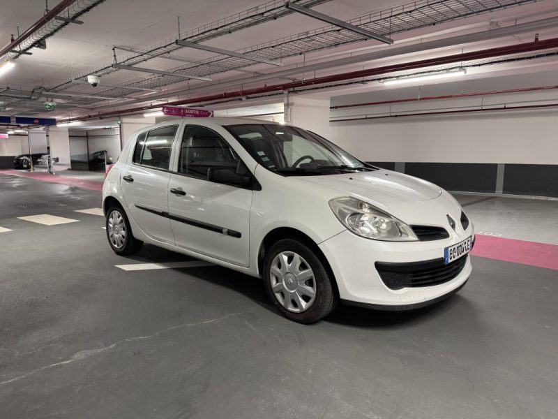 RENAULT CLIO III AUTHENTIQUE 1.5DCI 70 2008