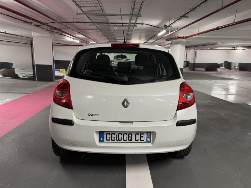 RENAULT CLIO III AUTHENTIQUE 1.5DCI 70 2008
