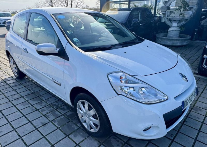 RENAULT CLIO CAMPUS III  1.2 16V 75 ZEN  2014