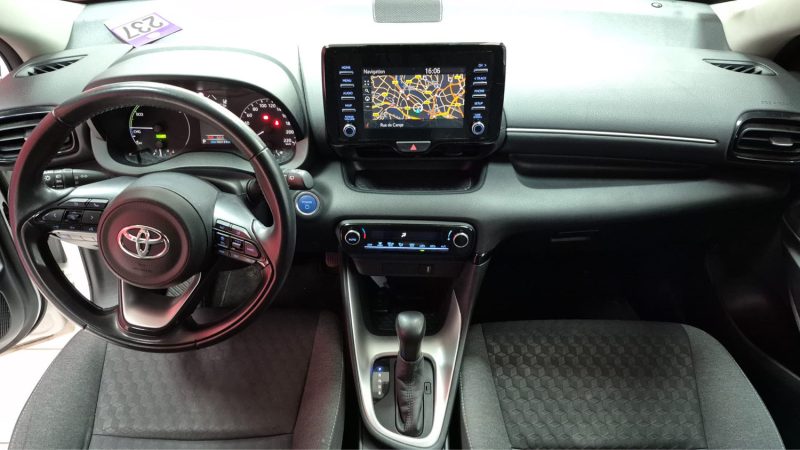 TOYOTA YARIS 4 HYBRIDE 116cv DYNAMIC BUSINESS/1 ERE MAIN/TVA RECUPERABLE
