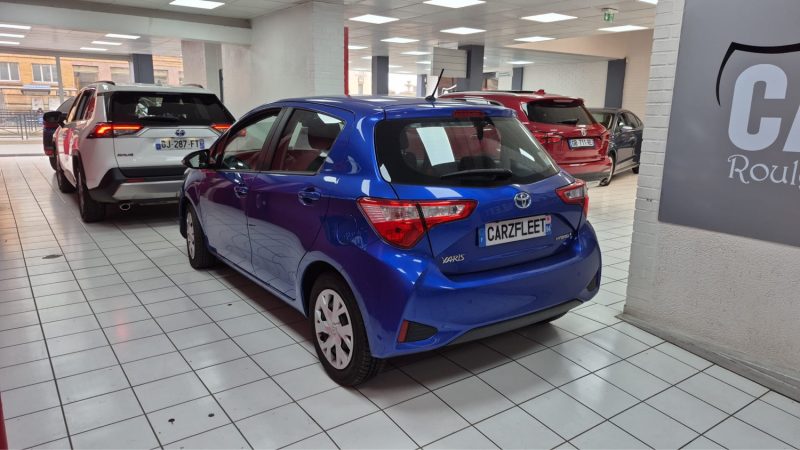 TOYOTA YARIS HYBRIDE 100cv FRANCE BUSINESS/1 ERE MAIN