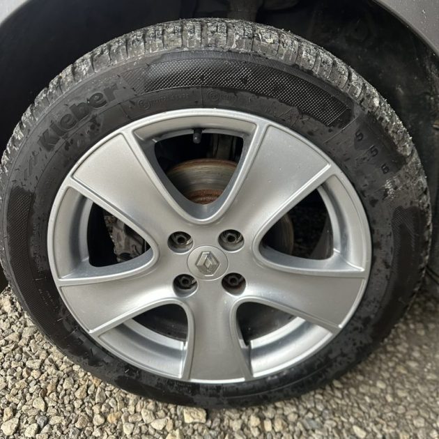 RENAULT CLIO IV 0.9 TCE 90CH ENERGY EXPRESSION ECO² 2013