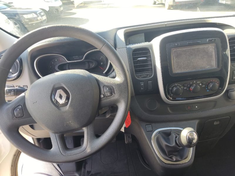 RENAULT TRAFIC 3  L2H1 1200 1.6 DCI 120CH ENERGY GRAND CONFORT EURO6 GARANTIE  6 MOIS TVA RECUPERABLE 2019