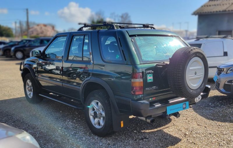 Opel Frontera 2.5 TD 115 ch – 4x4 robuste et polyvalent
