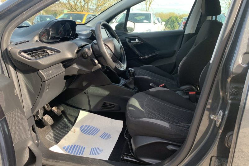 PEUGEOT   208  I 1.4 HDI 68 CH ACTIVE BVM5 GARANTIE