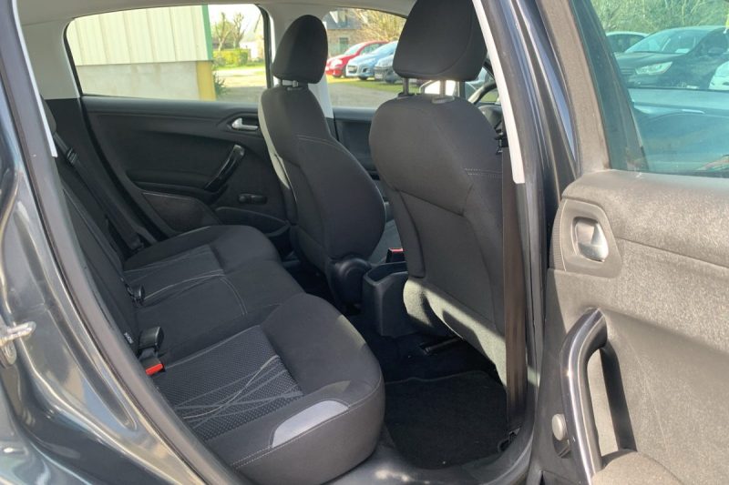 PEUGEOT   208  I 1.4 HDI 68 CH ACTIVE BVM5 GARANTIE