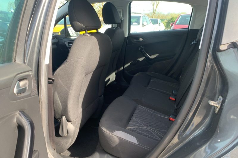 PEUGEOT   208  I 1.4 HDI 68 CH ACTIVE BVM5 GARANTIE