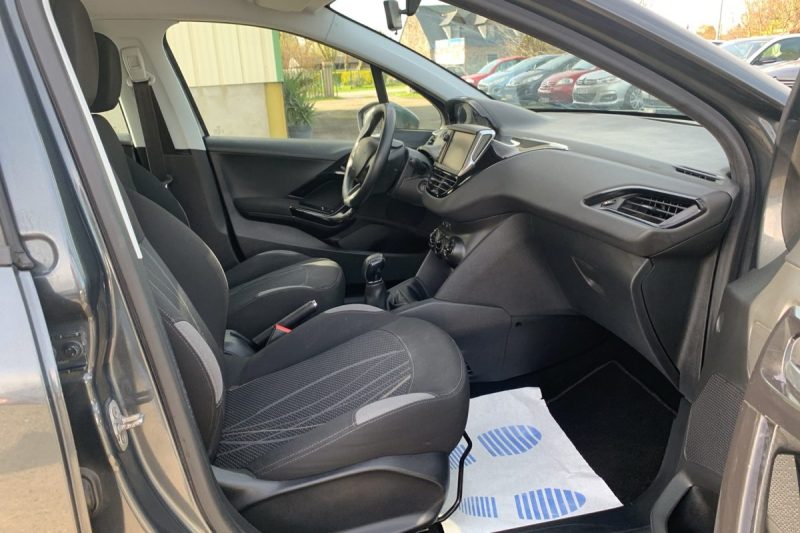 PEUGEOT   208  I 1.4 HDI 68 CH ACTIVE BVM5 GARANTIE