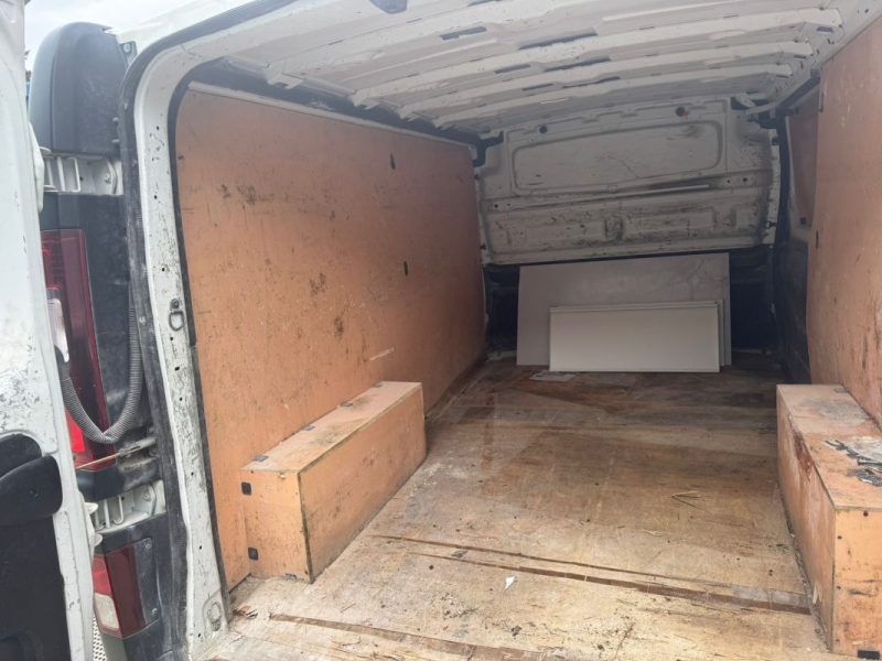 RENAULT TRAFIC 3  L2H1 (1200) 1.6 DCI 125CH ENERGY GRAND CONFORT 