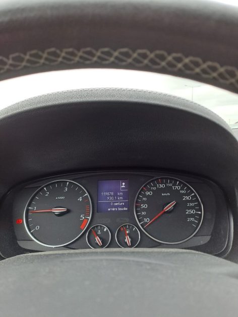 RENAULT LAGUNAIII 2.0 DCI 150 INITIALE 2012