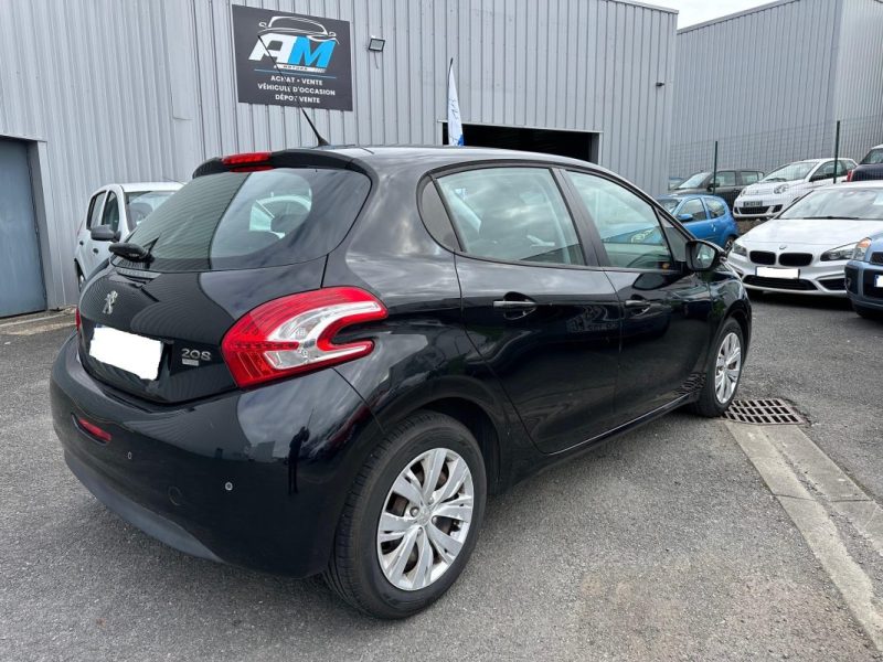 PEUGEOT 208 1.6 E-HDI 92CV  FAP BUSINESS PACK Garantie